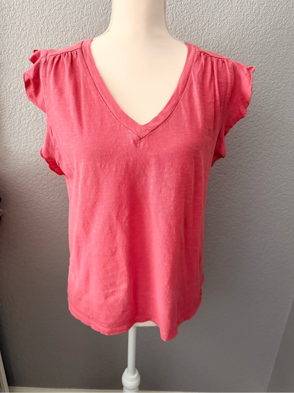 LOFT Dusty pink V-Neck Flutter Sleeve Tee
